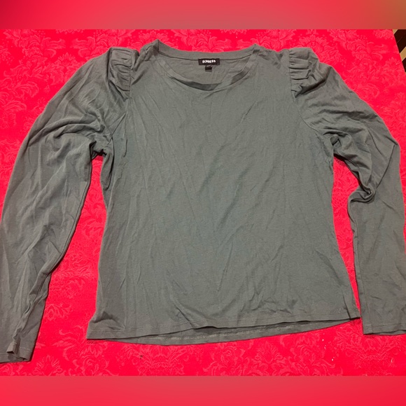 Beautiful green puff long sleeve Express shirt. - Picture 1 of 5